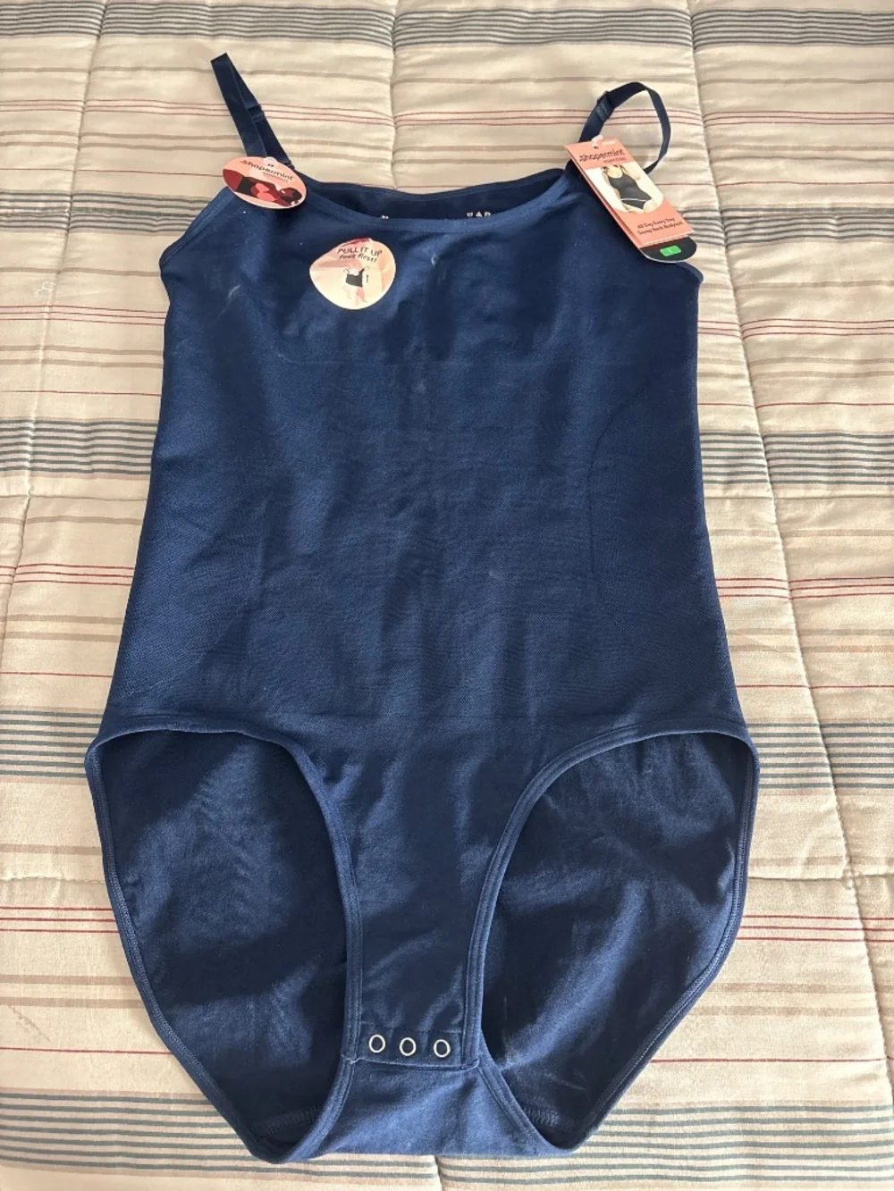 Shapermint Essentials All Day Every Day Scoop Neck Bodysuit - Navy / L x 1 - Picture 4 of 7